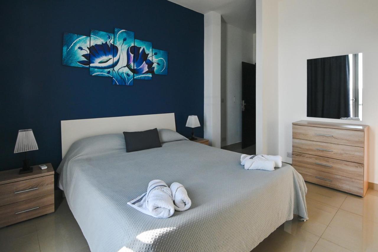 Anici Crt Penthouse 4 - With Private Rooftop Pool Victoria Kültér fotó